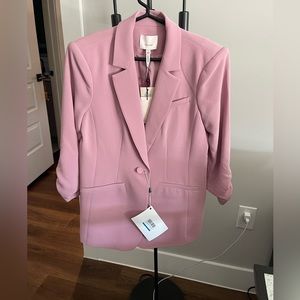 Cinq À Sept
Khloe Ruched - Cuff Blazer